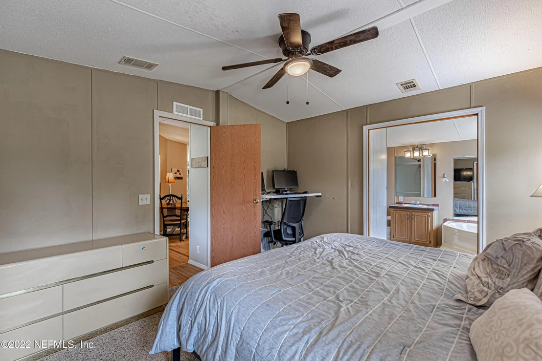 Photo of 28258 TRINITY Lane