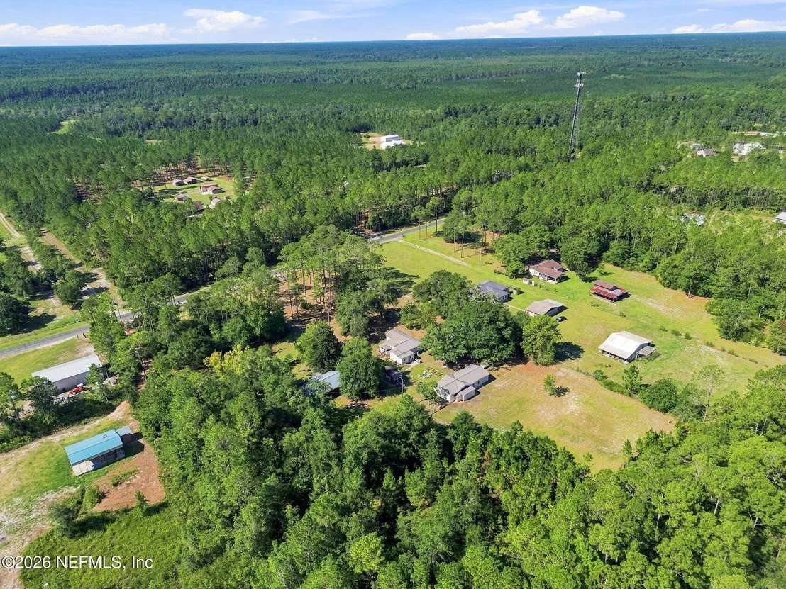 Photo of 33485 MEADOWS Lane