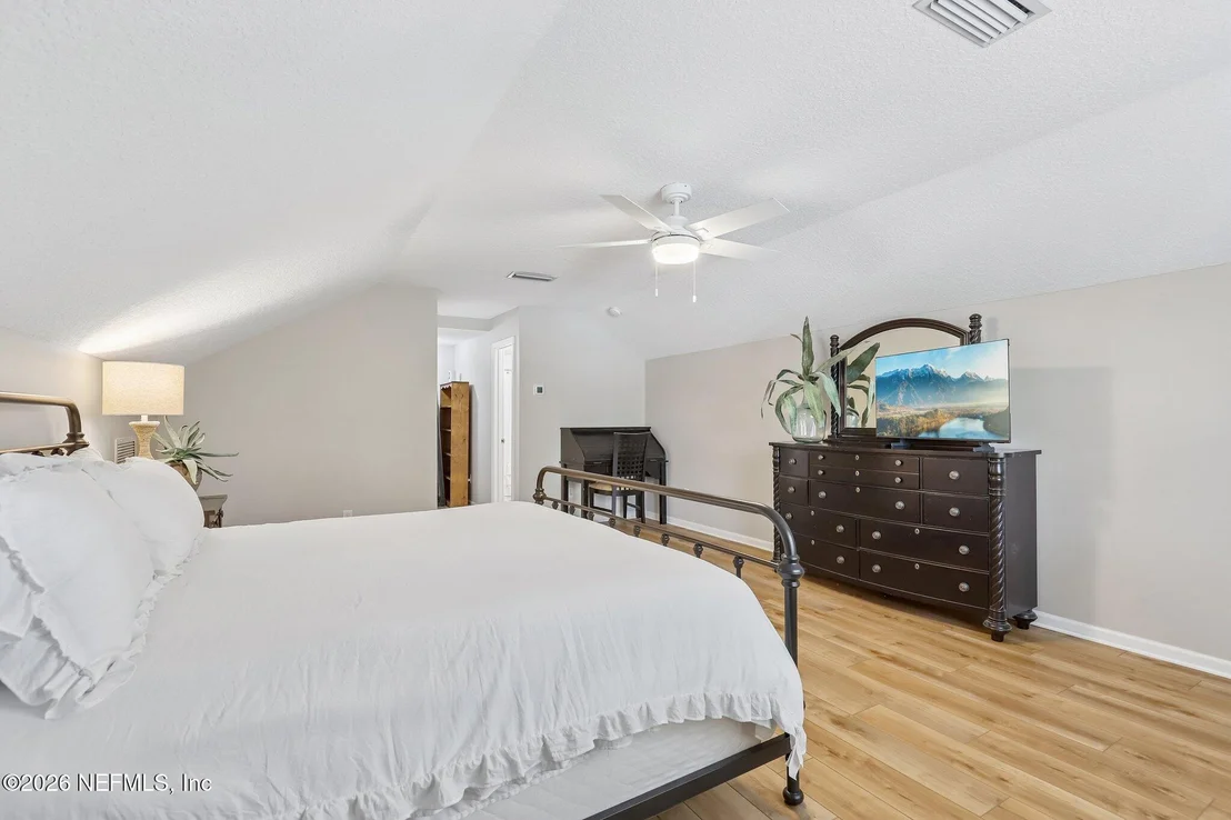 Photo of 1588 RIVERTRACE Drive