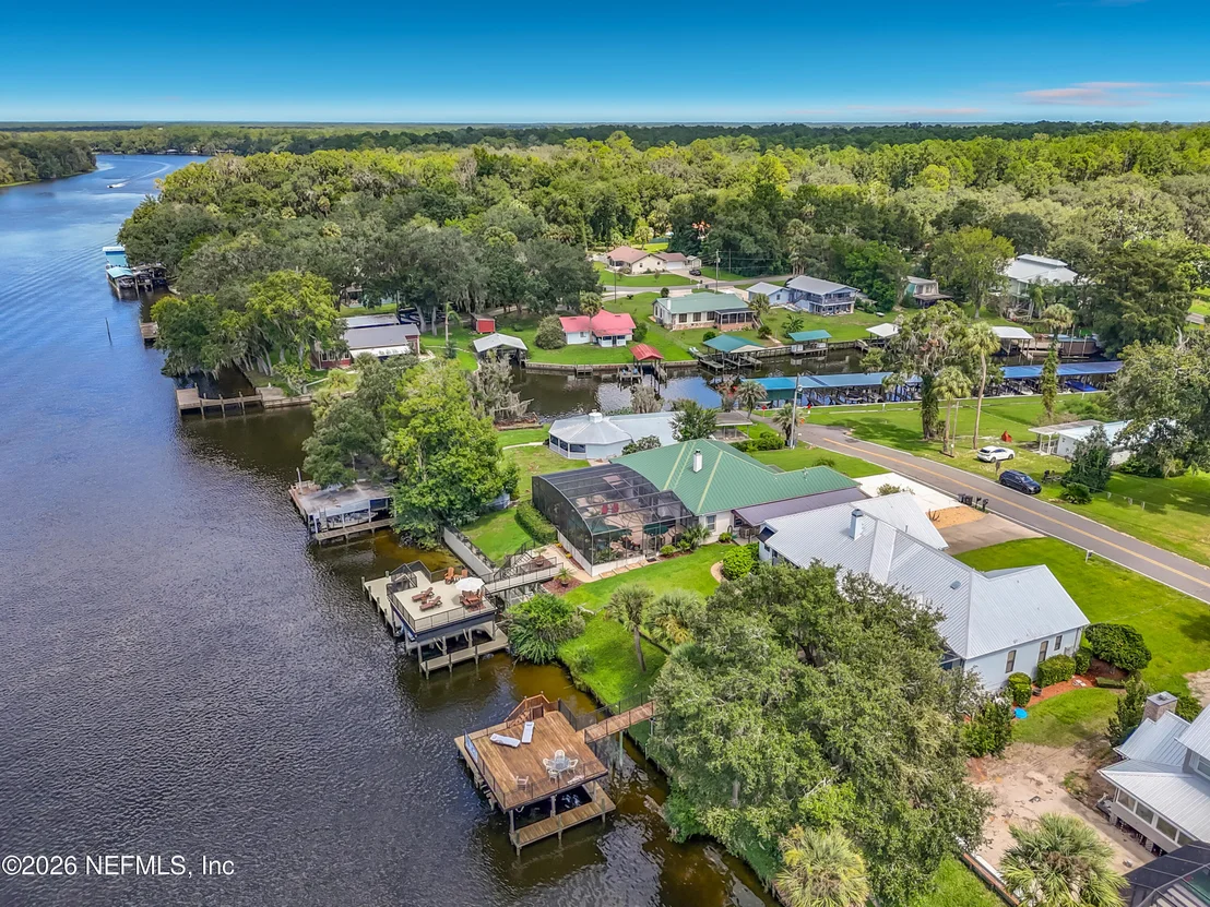 Photo of 129 RIVER Road