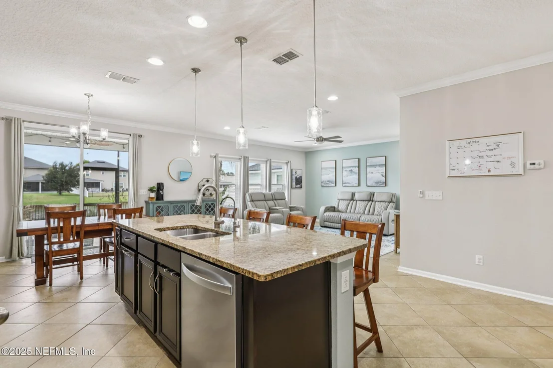 Photo of 866 GLENDALE Lane