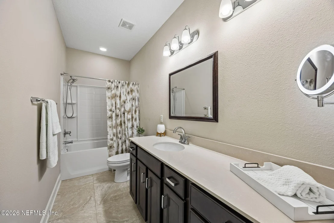 Photo of 1322 WARBLER Way