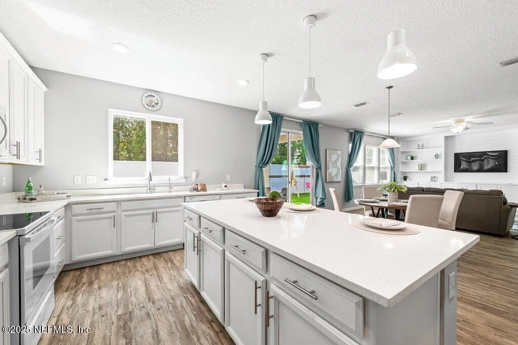Photo of 12357 VISTA POINT Circle