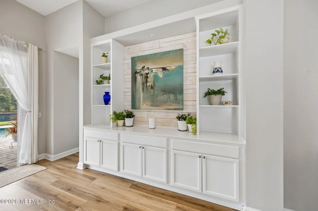 Photo of 1884 CROSS POINTE Way
