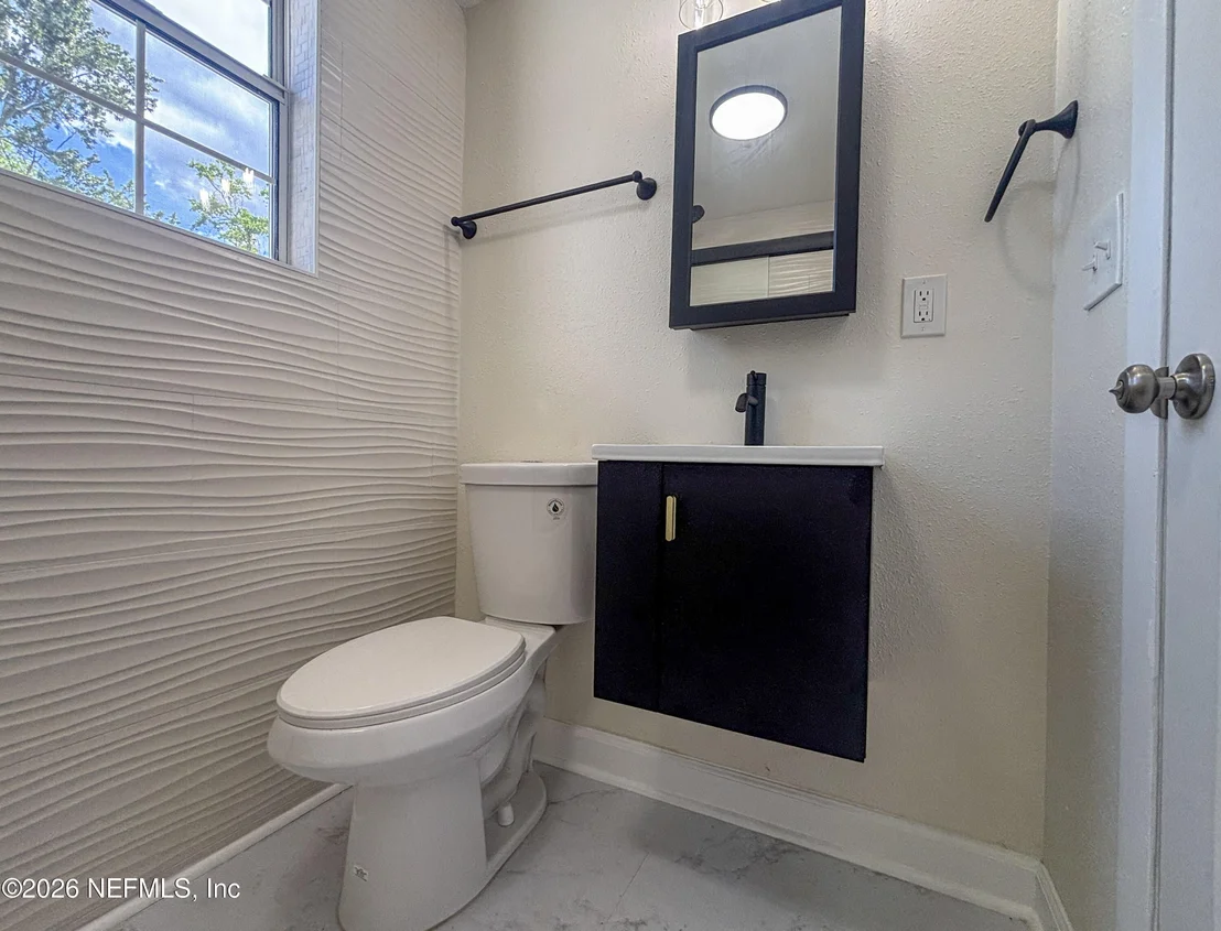 Photo of 5106 APPLETON Avenue