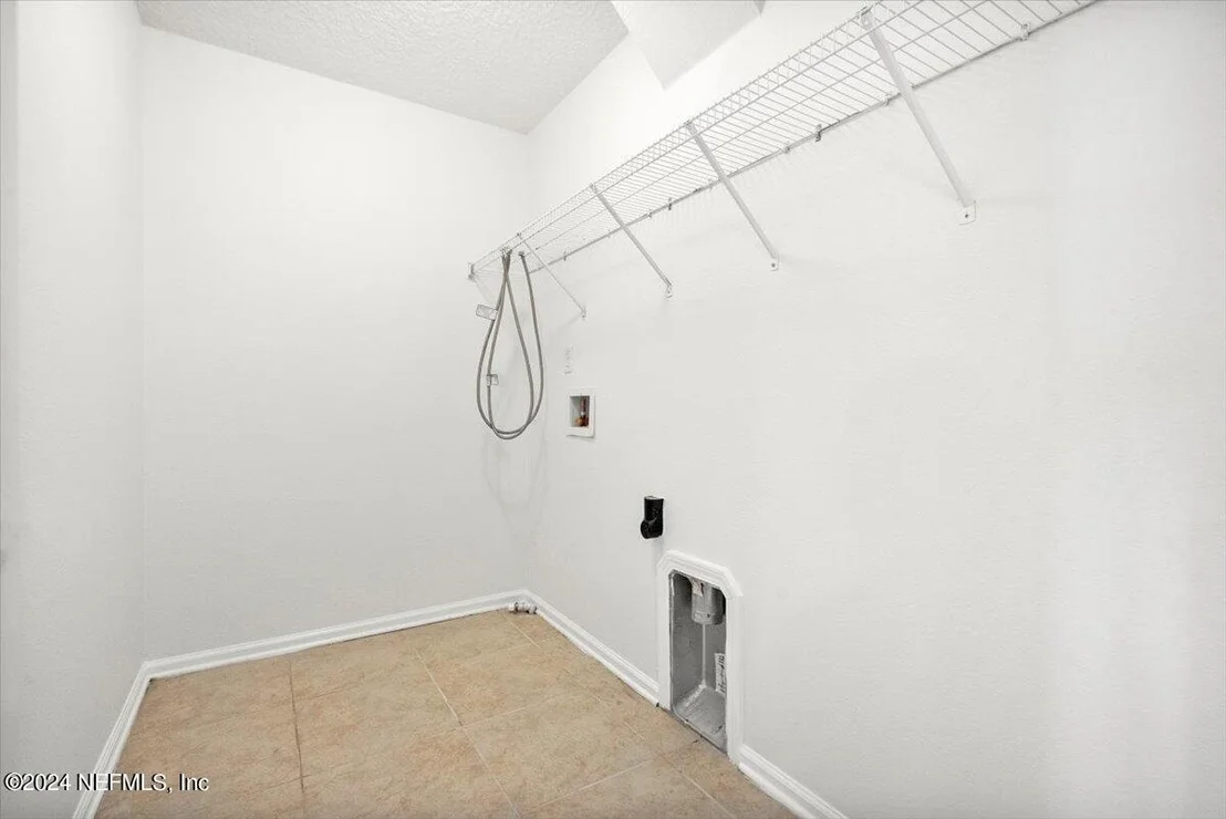 Photo of 472 GLENDALE Lane