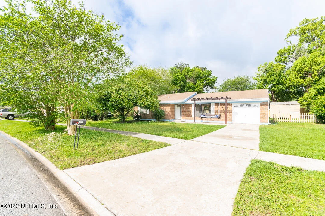 Photo of 2576 SPRING LAKE Road