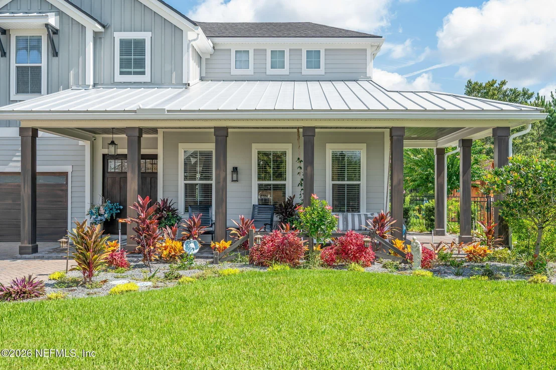 Photo of 681 GLENNEYRE Circle