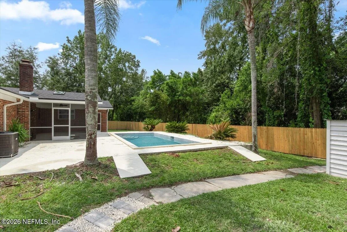 Photo of 1720 BAY Circle W