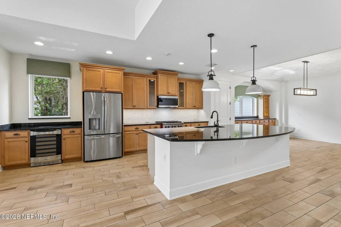 Photo of 122 PINE MANOR Drive