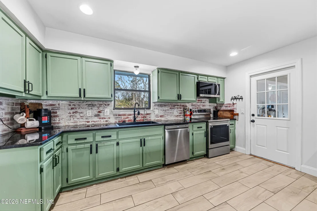 Photo of 2961 BEAVER Avenue