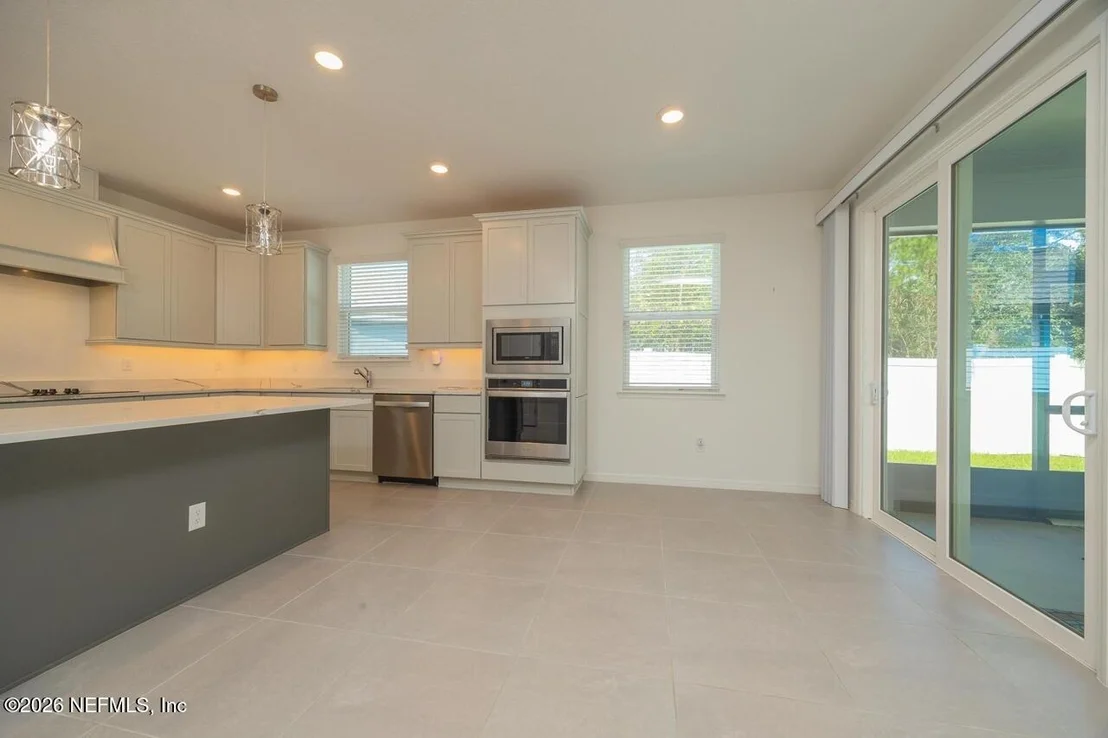 Photo of 127 SHELL CREEK Court