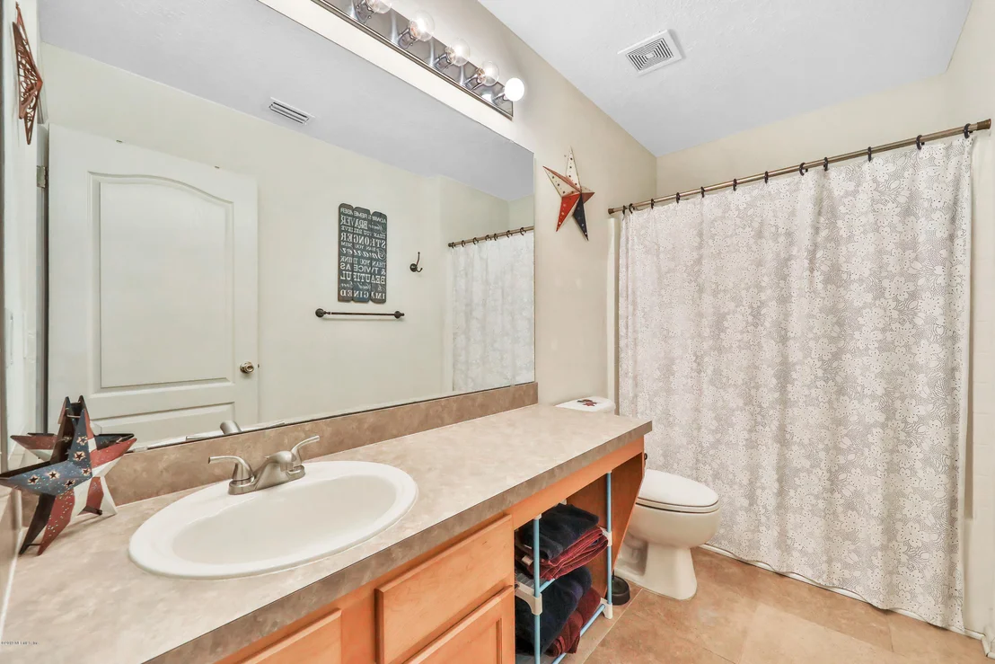 Photo of 1452 HEATHER Court