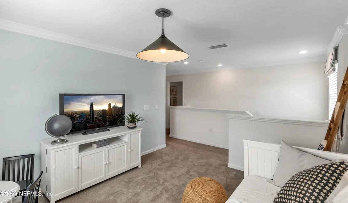 Photo of 44 BELLAIRE Isle(s)
