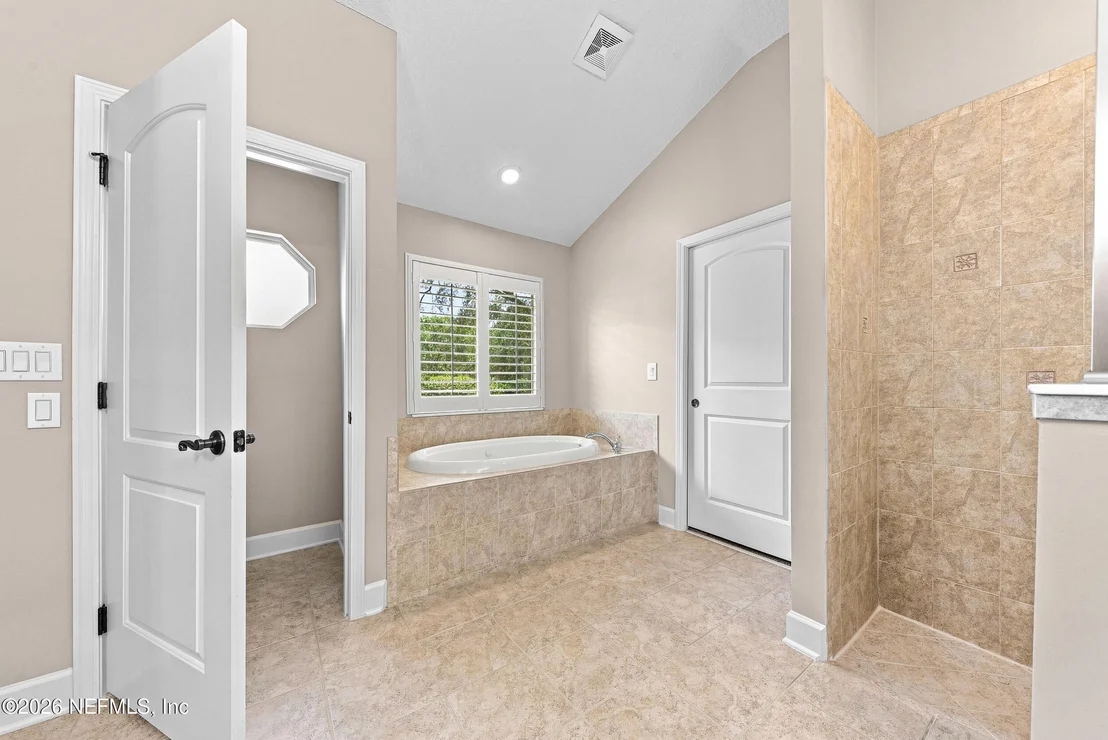 Photo of 1304 HONEYSUCKLE Drive