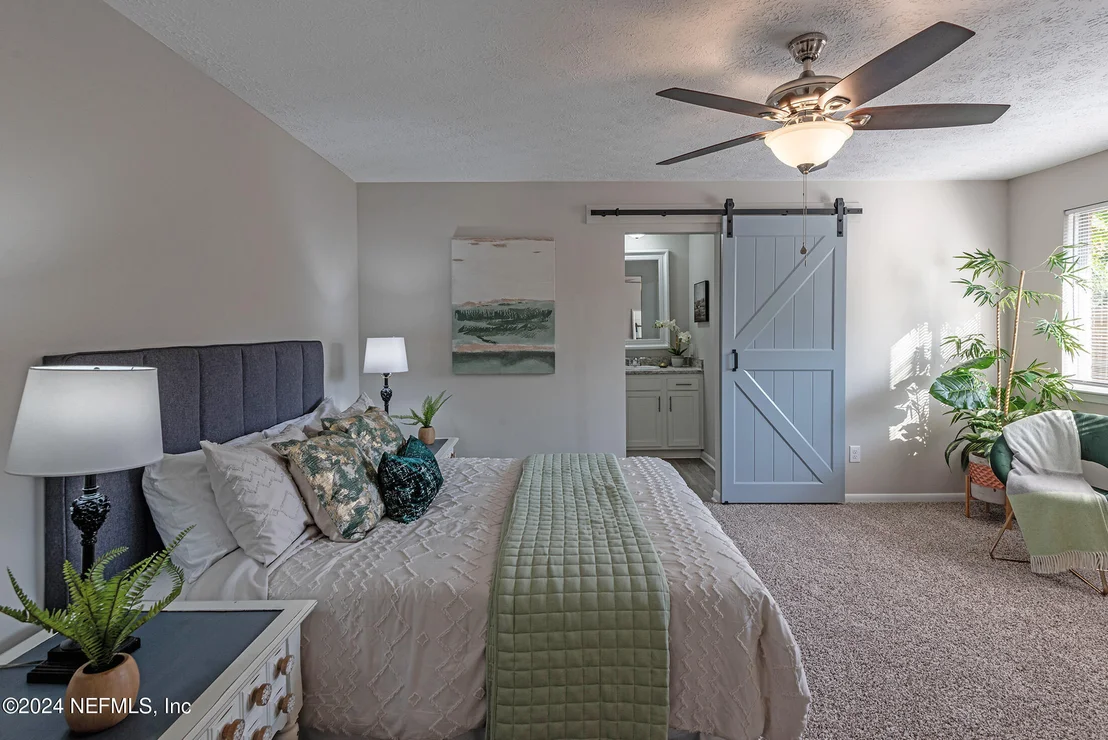 Photo of 7995 SARCEE Trail