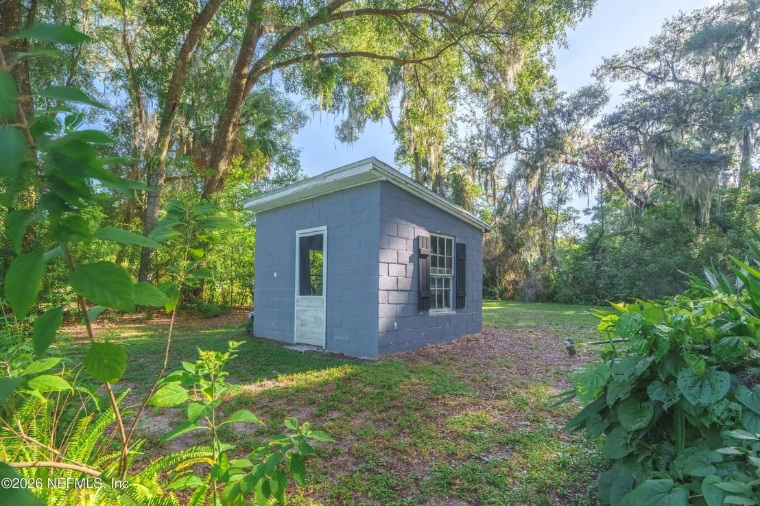 Photo of 210 PINE Avenue