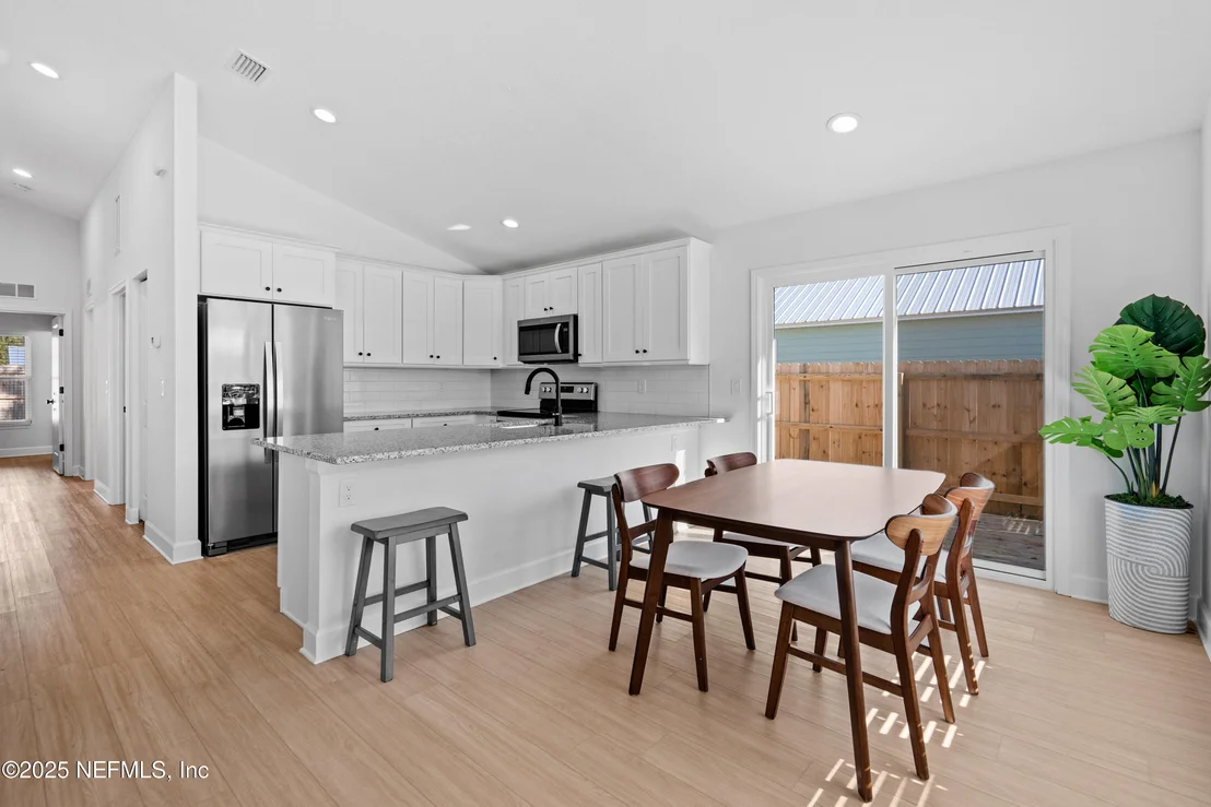 Photo of 908 KENNEDY Drive