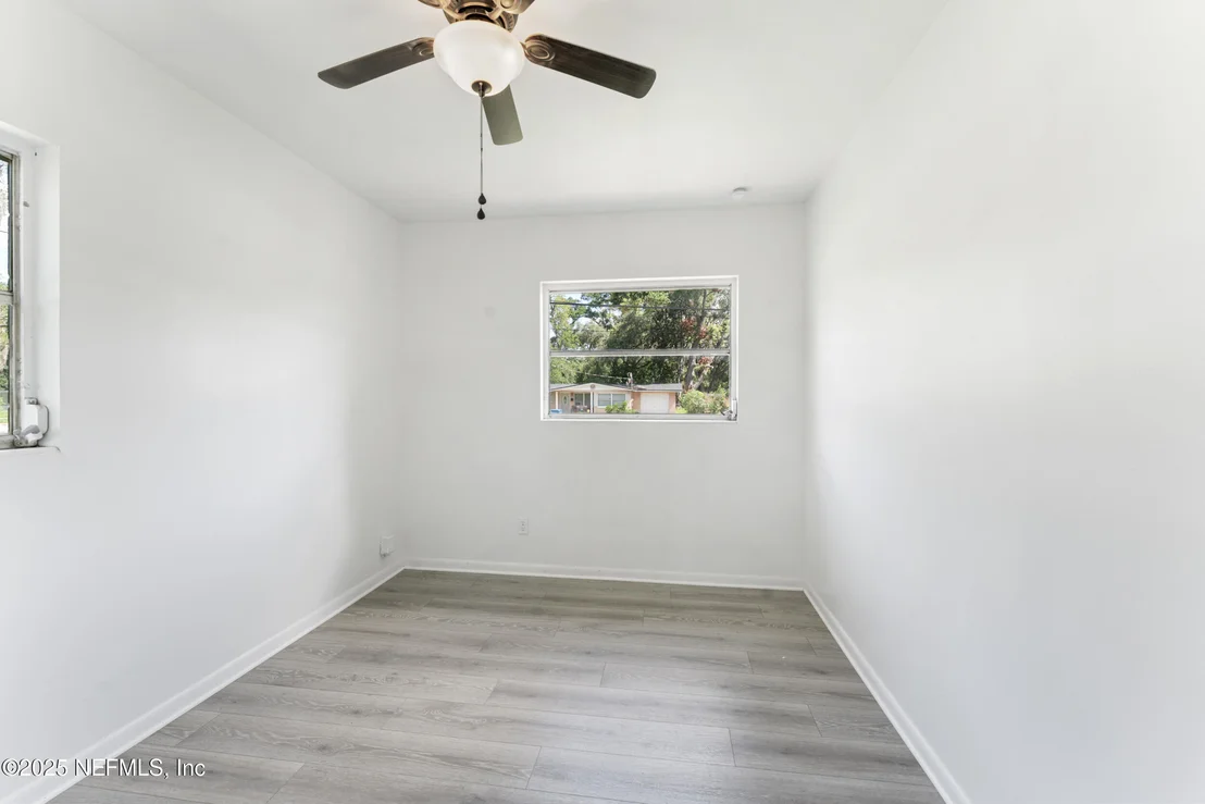 Photo of 2626 LEONID Road