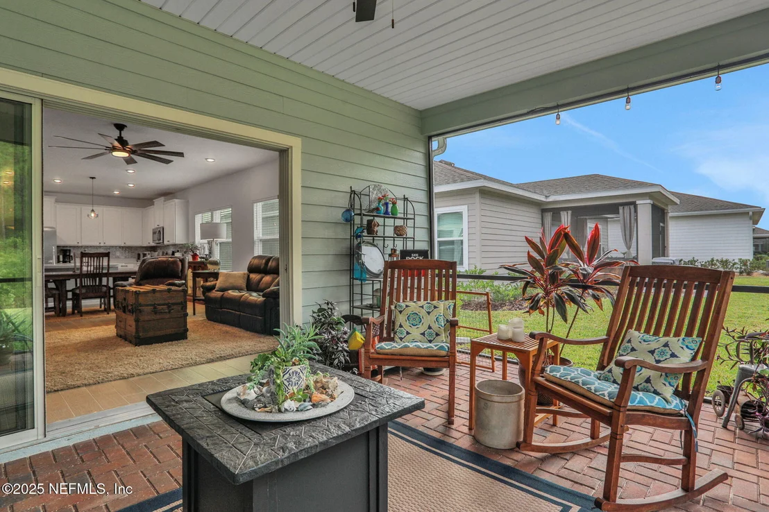 Photo of 75610 PONDSIDE Lane