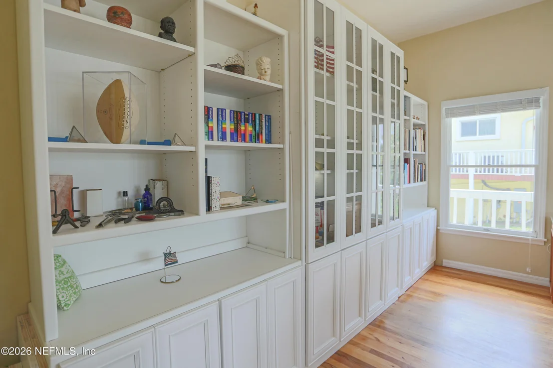 Photo of 304 GENOA Road
