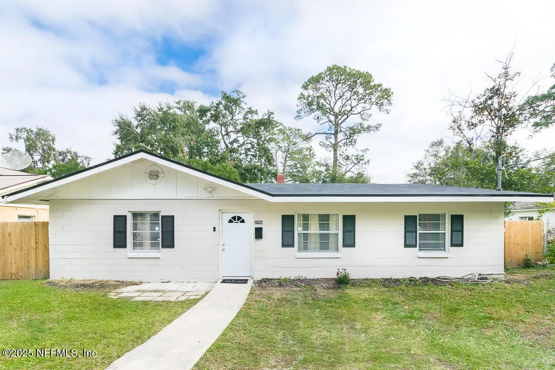 Photo of 3793 FREEMAN Road