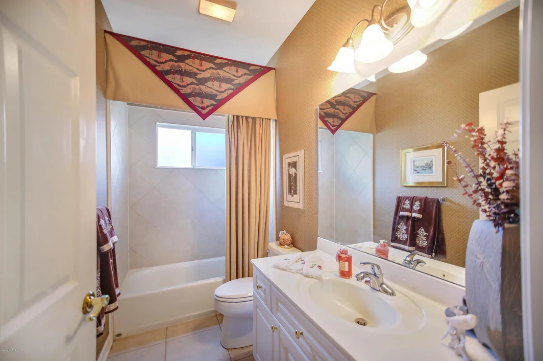 Photo of 261 PINEHURST POINTE Drive