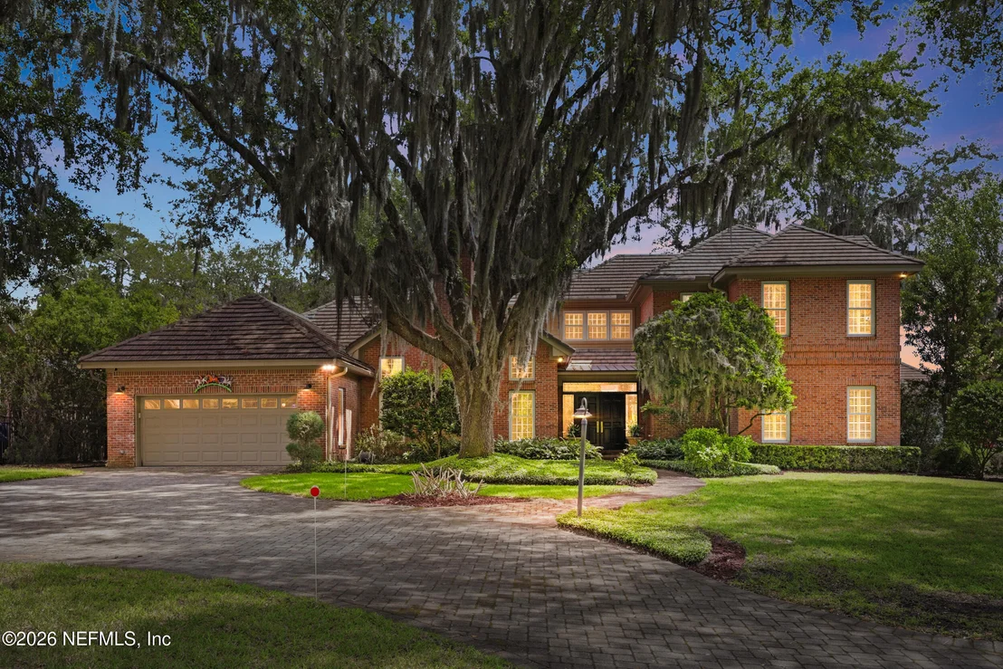 Photo of 2656 BEAUCLERC Road