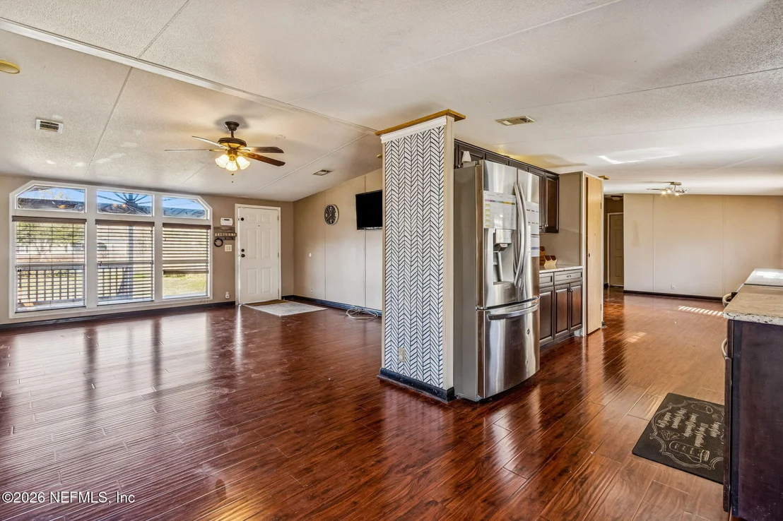 Photo of 8080 PLUMMER Road