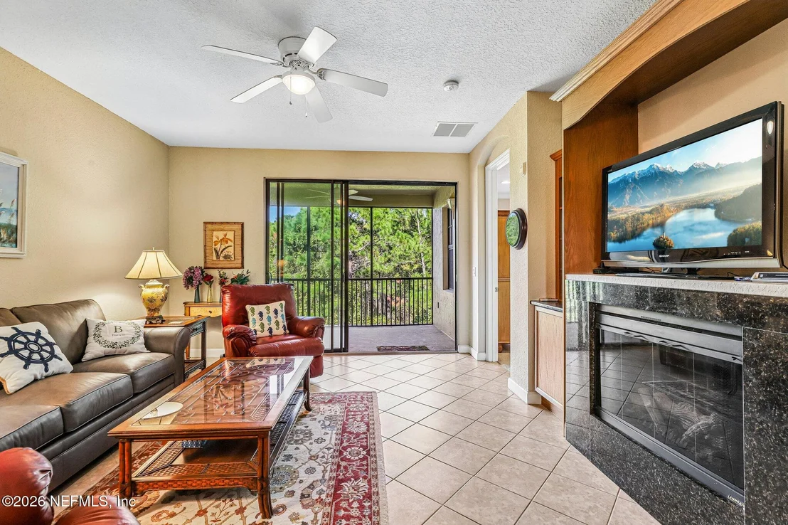 Photo of Unit 403 at 200 PASEO TERRAZA