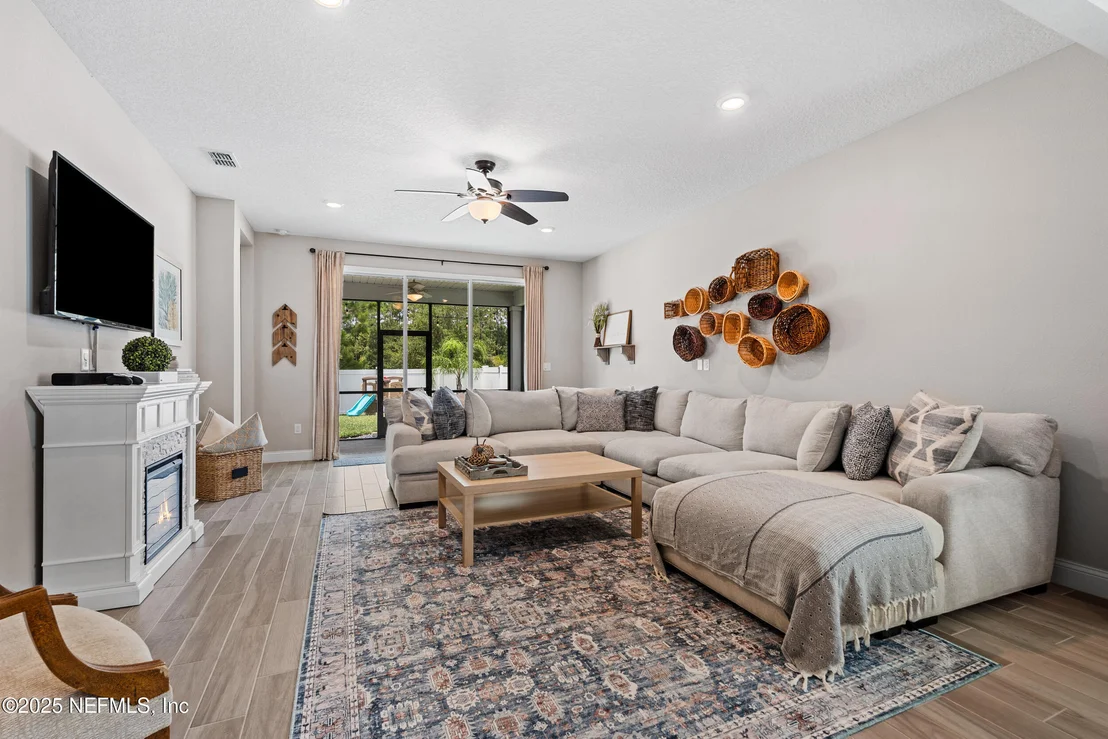 Photo of 551 BROOMSEDGE Circle