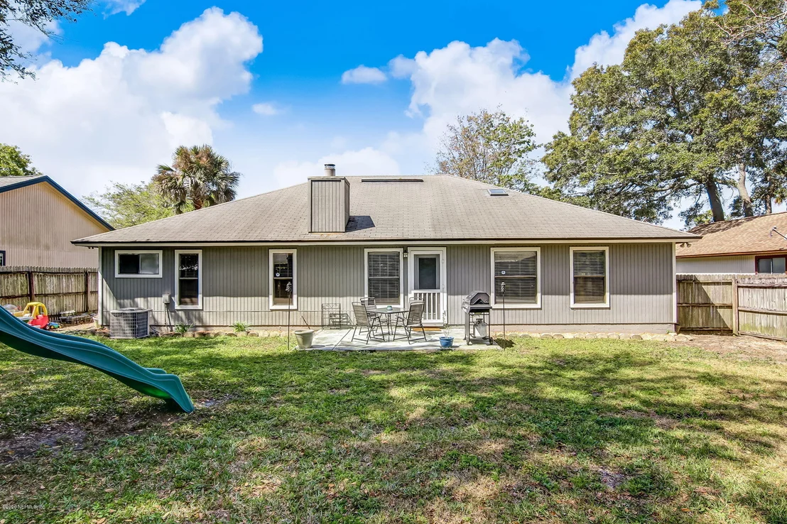 Photo of 3143 ROUNDHAM Lane