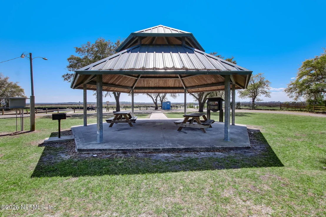 Photo of 1293 CLAXTON Road