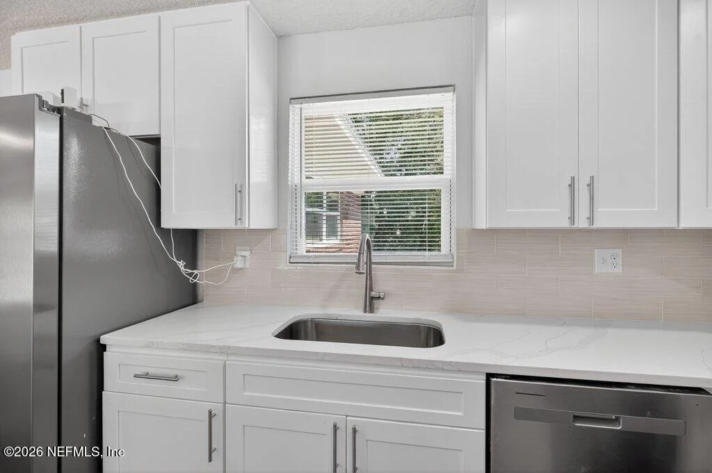 Photo of 6647 MANHATTAN Drive