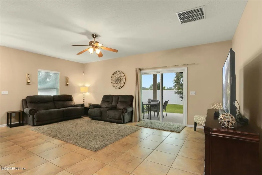 Photo of 301 N BELLAGIO Drive