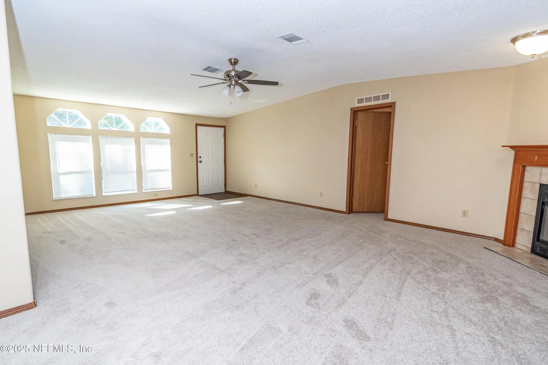 Photo of 5577 MYRTLE Road