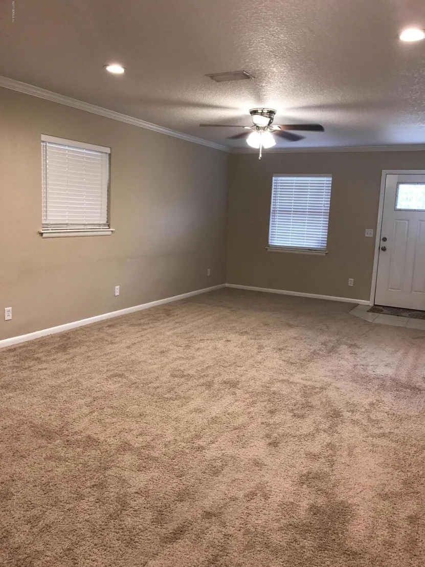 Photo of 4450 BEGBIE Drive