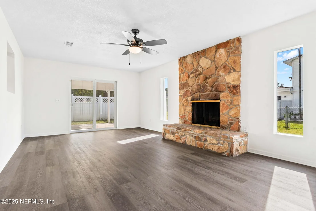 Photo of 5676 FLAGSTAFF Road