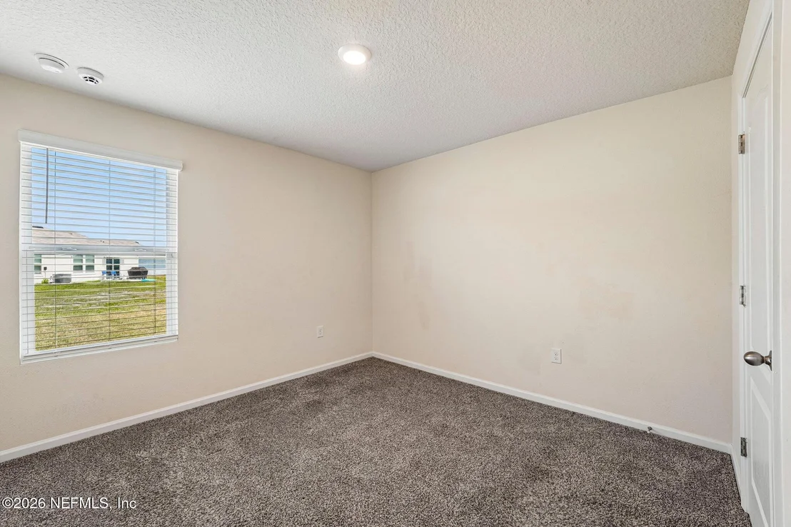 Photo of 32 AVEIRO Way