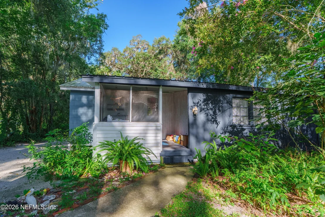 Photo of 210 PINE Avenue