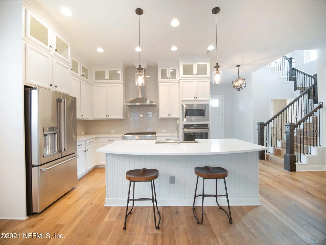 Photo of 70 BURLCREST Court