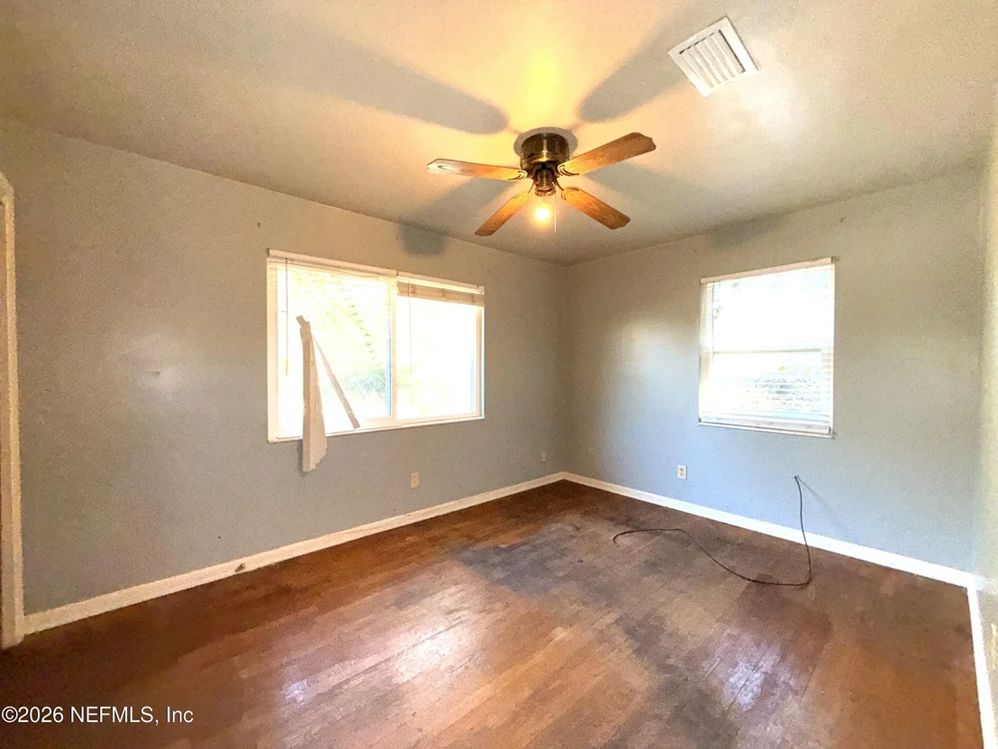 Photo of 976 TOWNSEND Boulevard