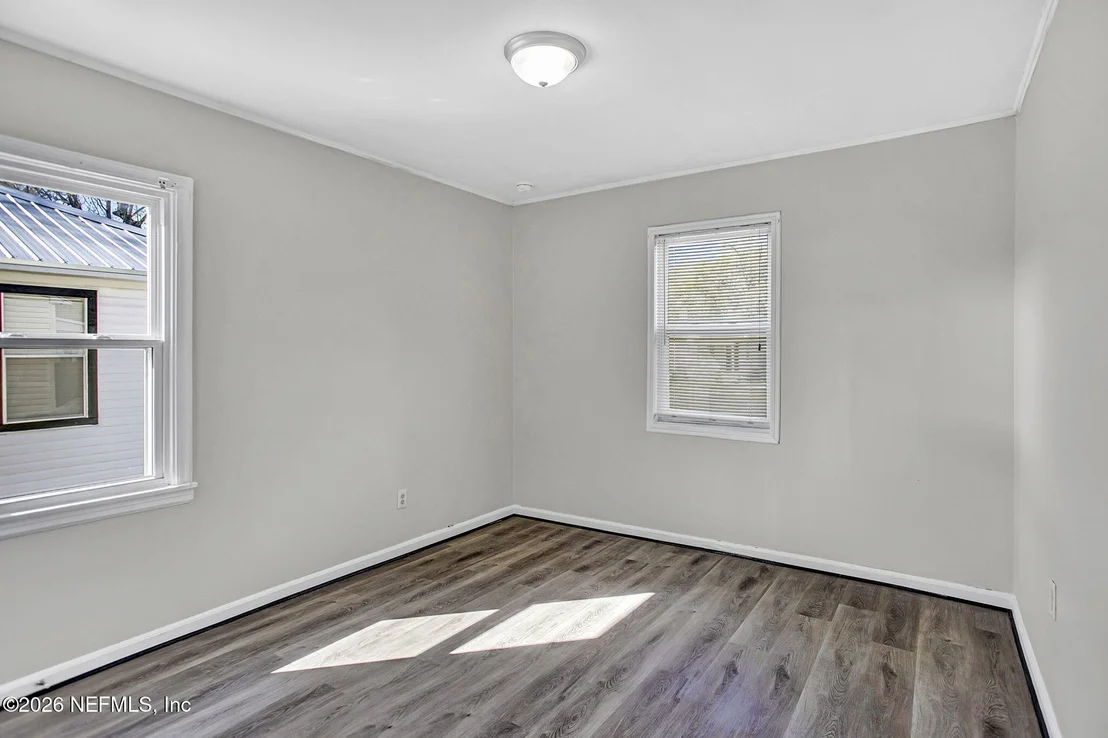 Photo of 941 HURON Street