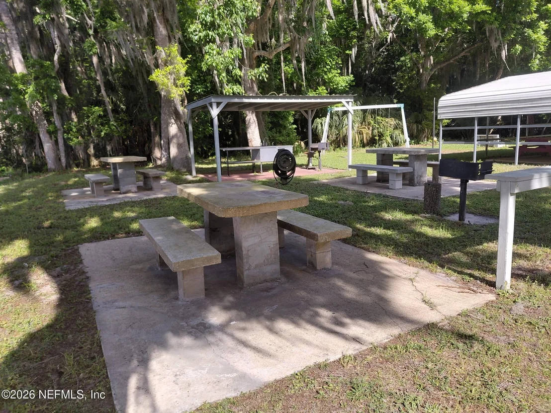 Photo of 426 CARTERET Road