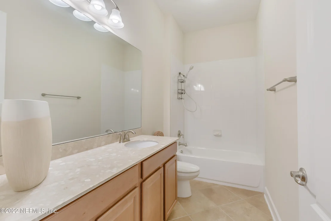 Photo of 276 MANOR Lane