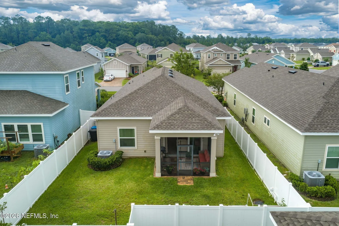 Photo of 39 CRYSTAL CREST Lane