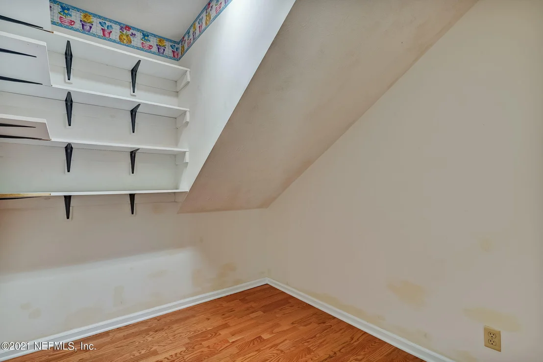 Photo of 11432 RIVER KNOLL Drive