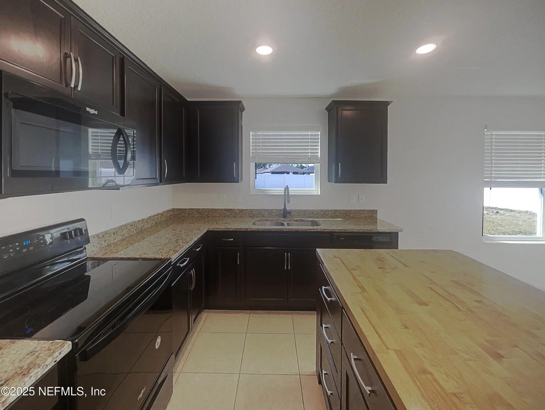 Photo of 77512 LUMBER CREEK Boulevard