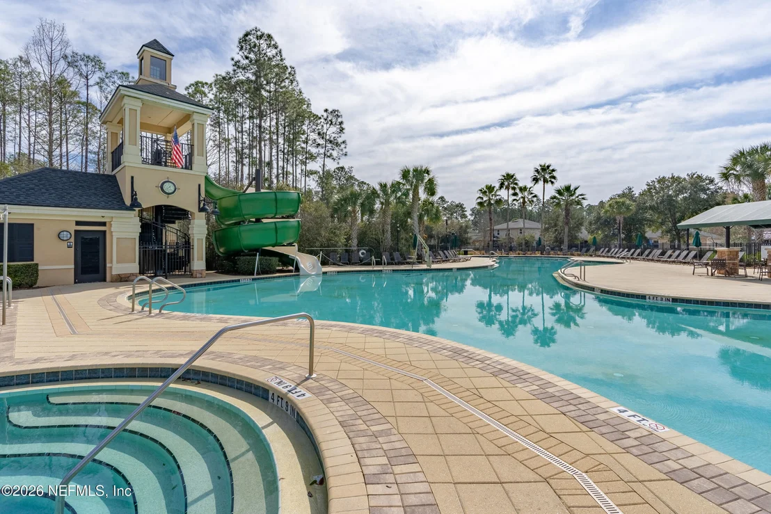 Photo of 285 W ADELAIDE Drive