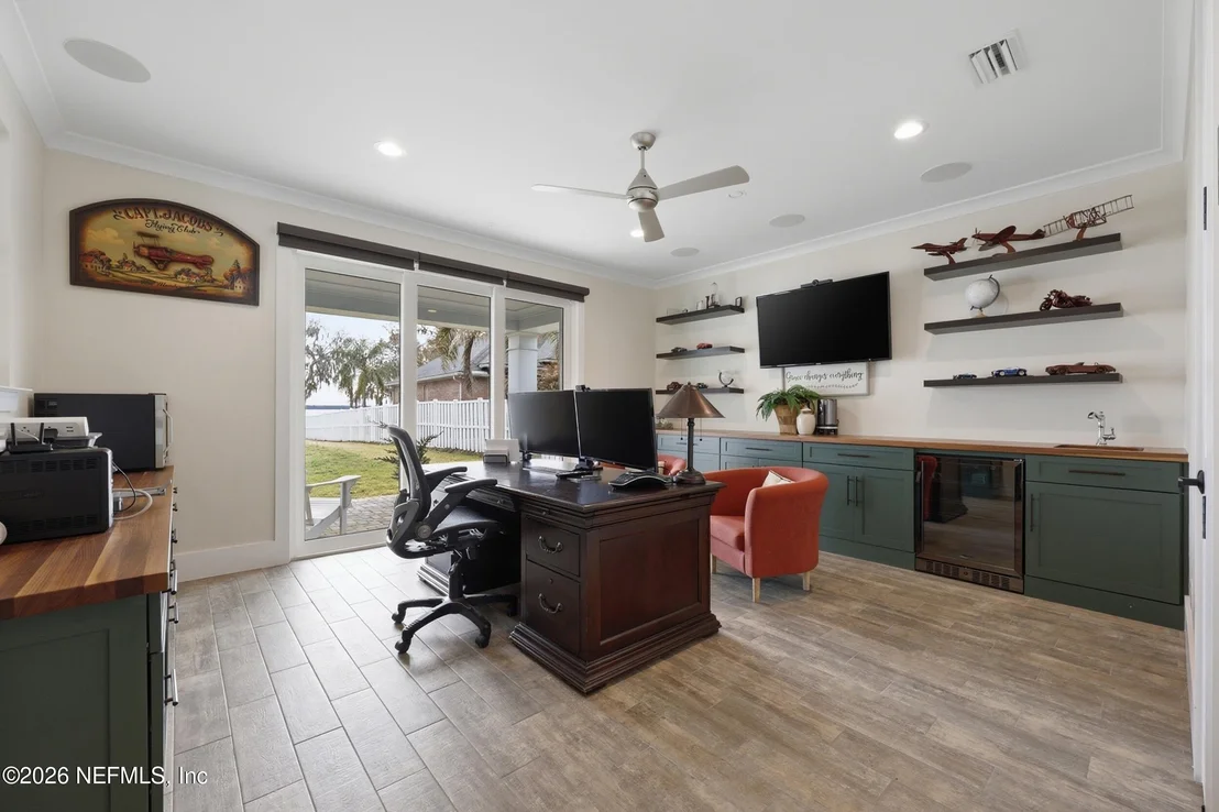 Photo of 5713 CROSSWINDS Circle